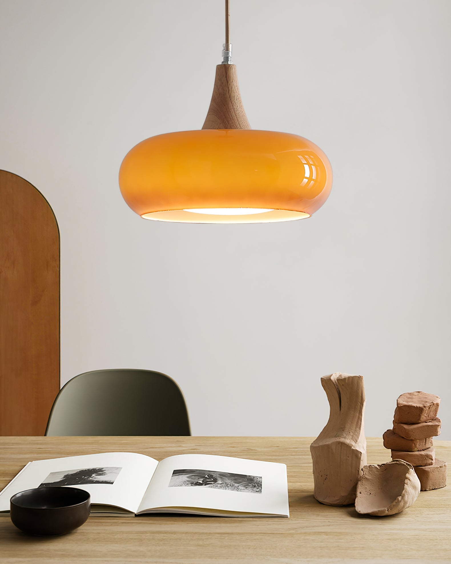 WINDSOR GLAZED CERAMIC PENDANT LUMINAIRE