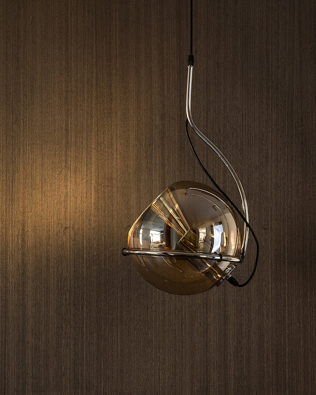 WINTHROP AURORA CIRCLE HANGING LIGHT