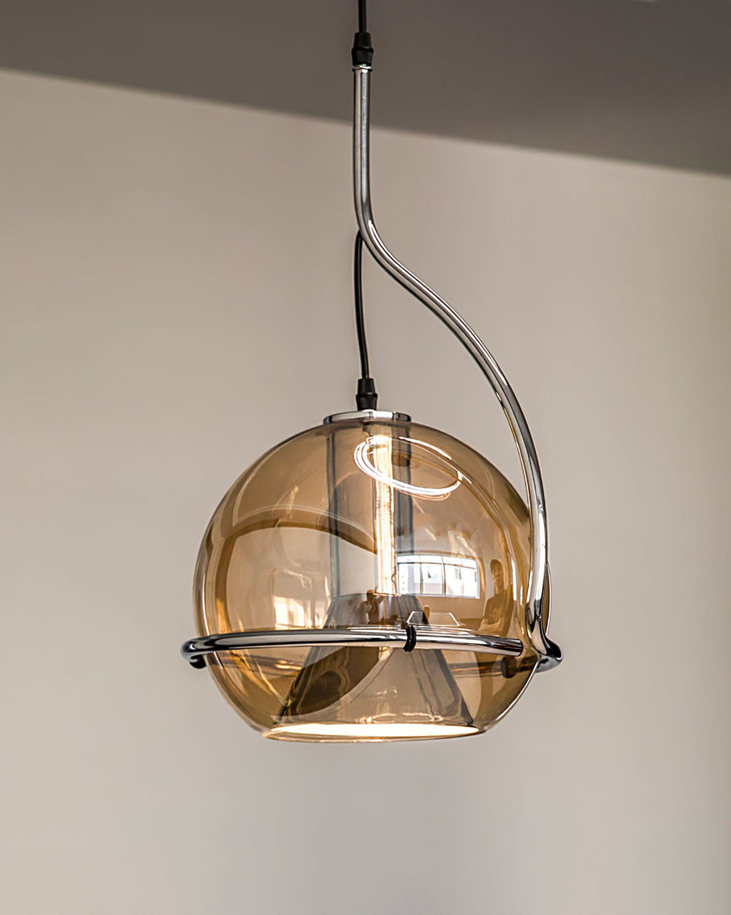 WINTHROP AURORA CIRCLE HANGING LIGHT