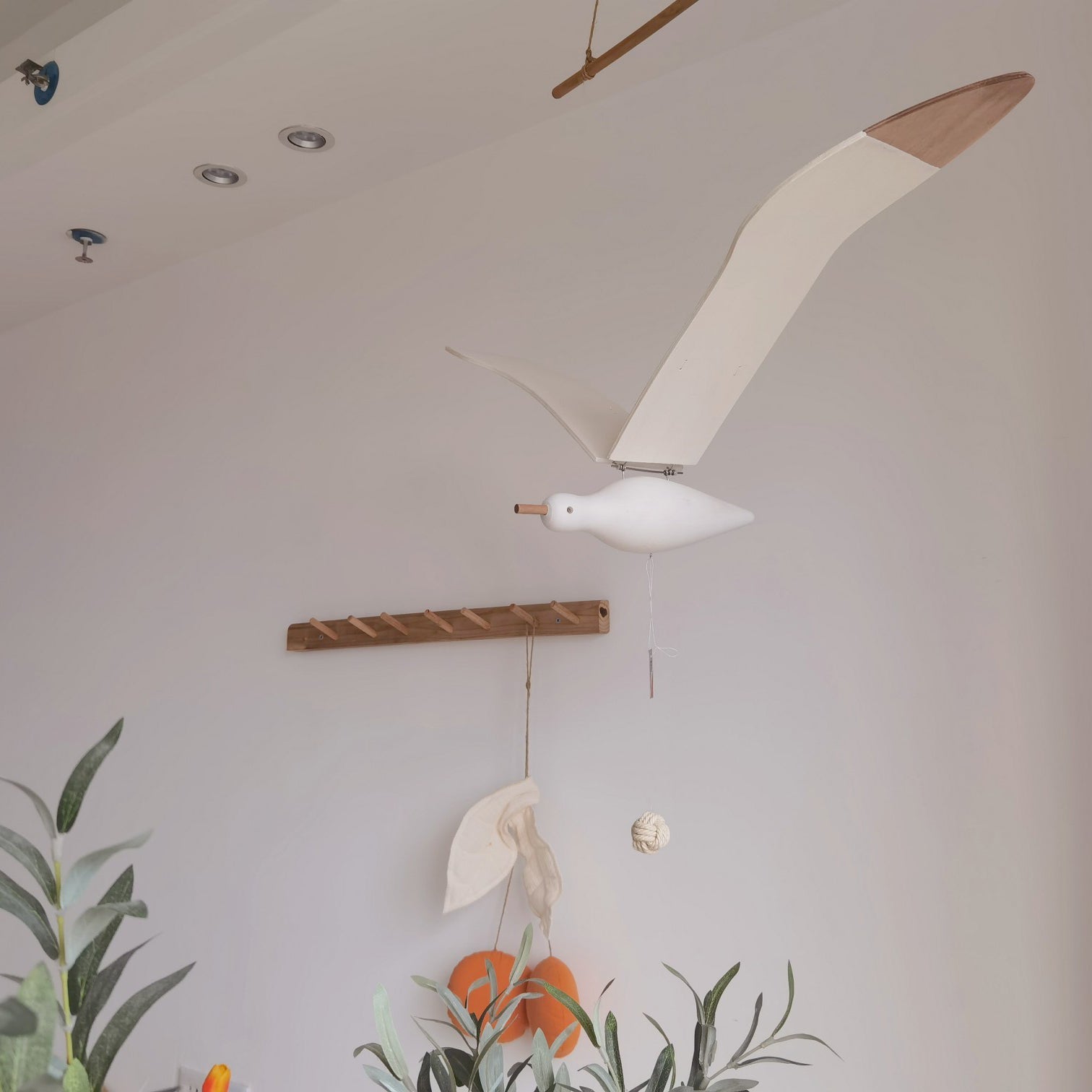 WINDSOR CARVED AVIAN DECOY