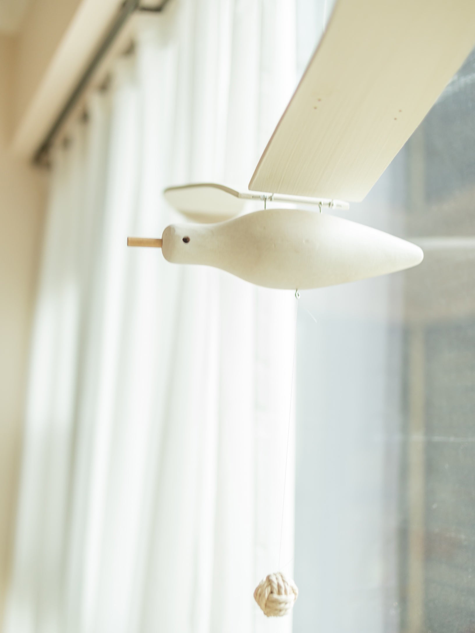WINDSOR CARVED AVIAN DECOY