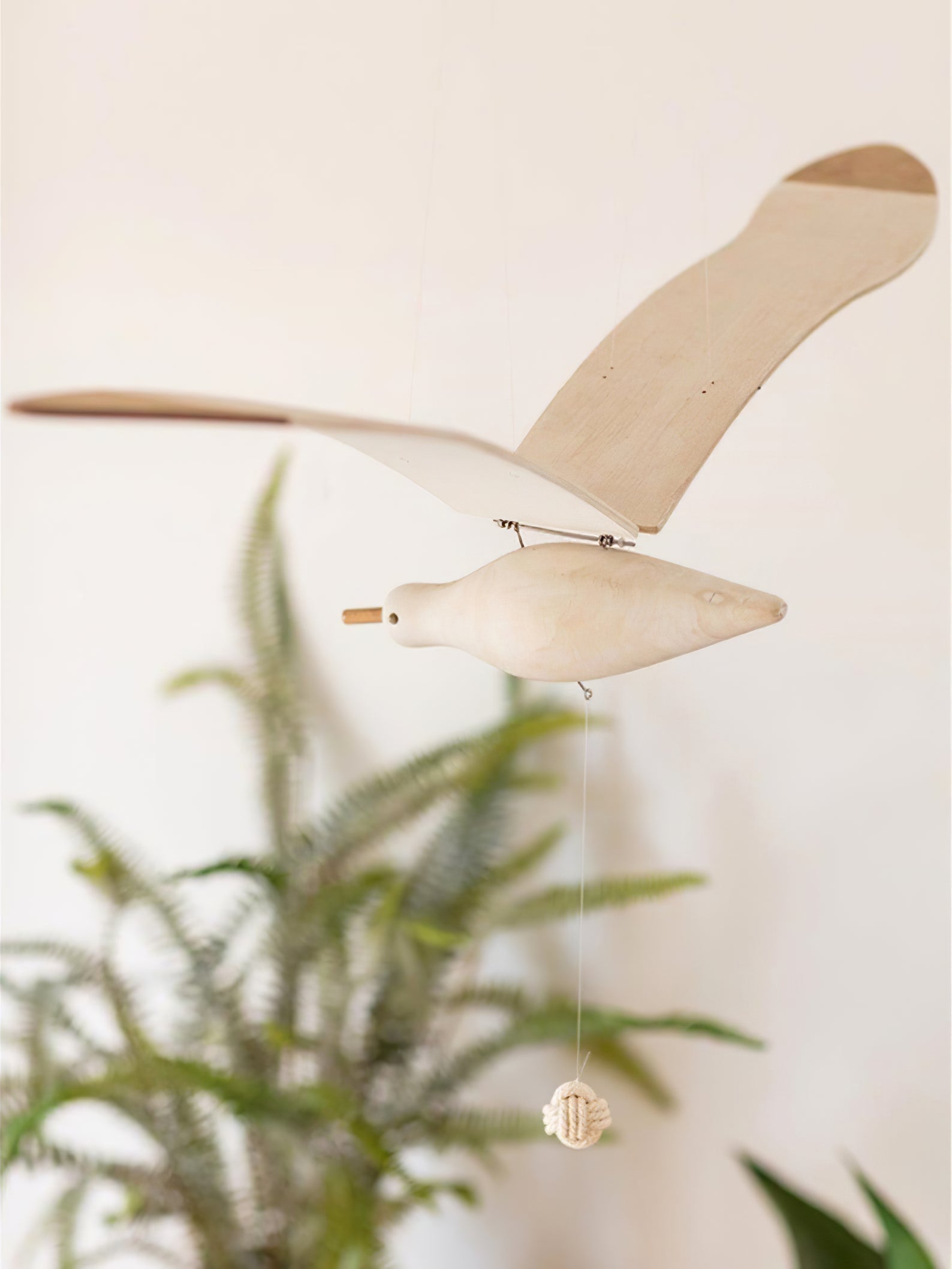 WINDSOR CARVED AVIAN DECOY