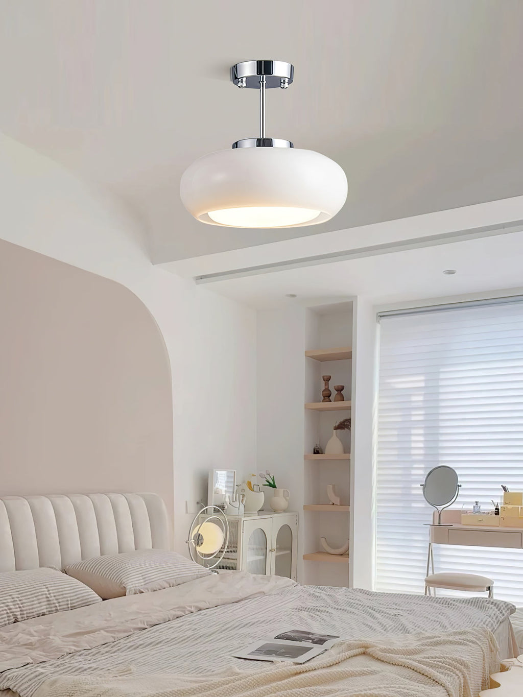Winthrop Vintage Glass Pendant Light