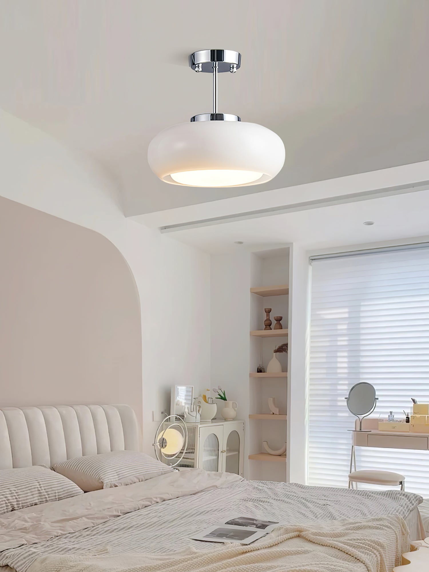 Winthrop Vintage Glass Pendant Light