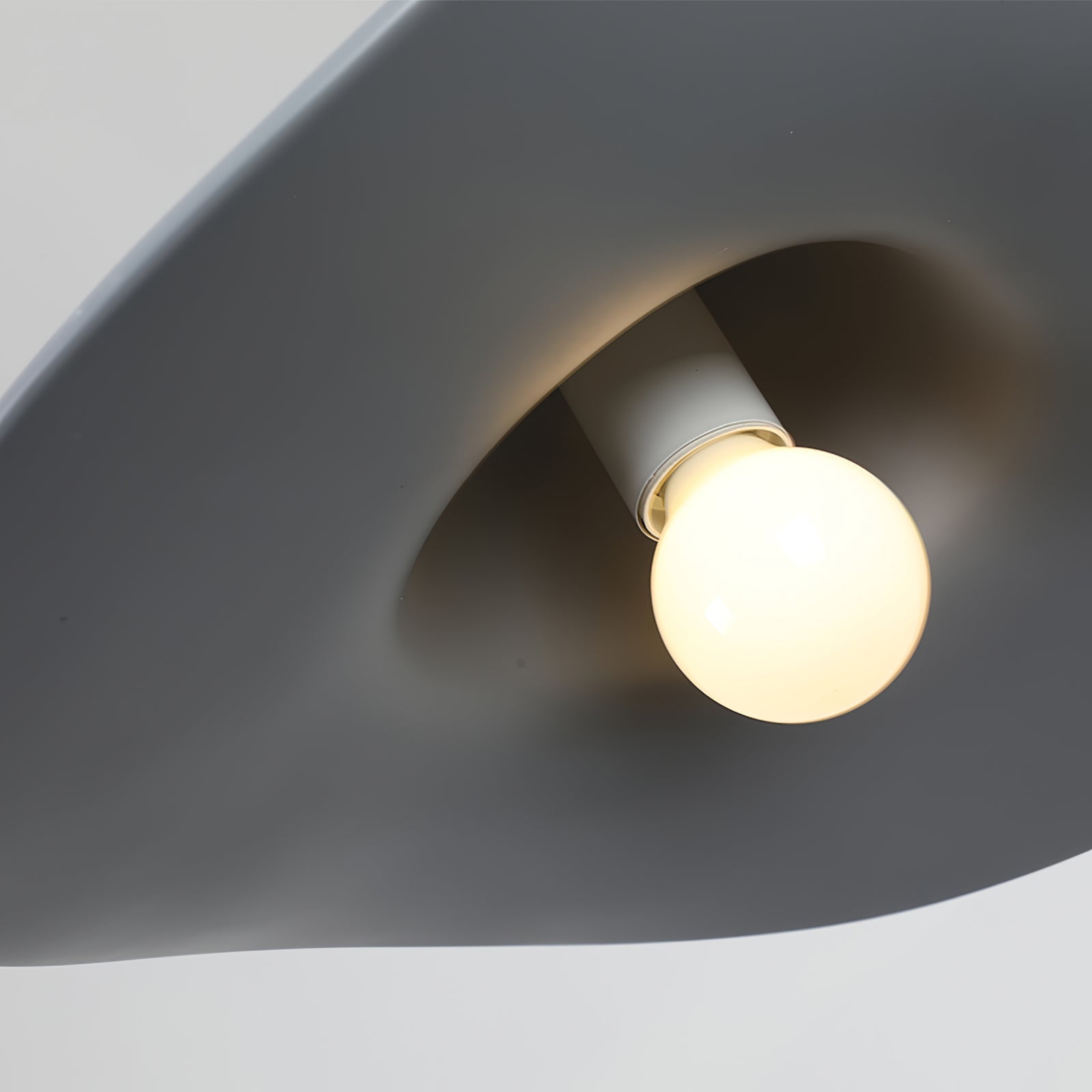 WINTHORPE CORDIAL HAT LIGHTING PENDANT