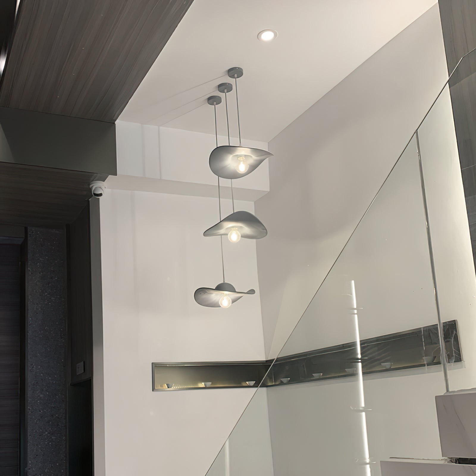 WINTHORPE CORDIAL HAT LIGHTING PENDANT