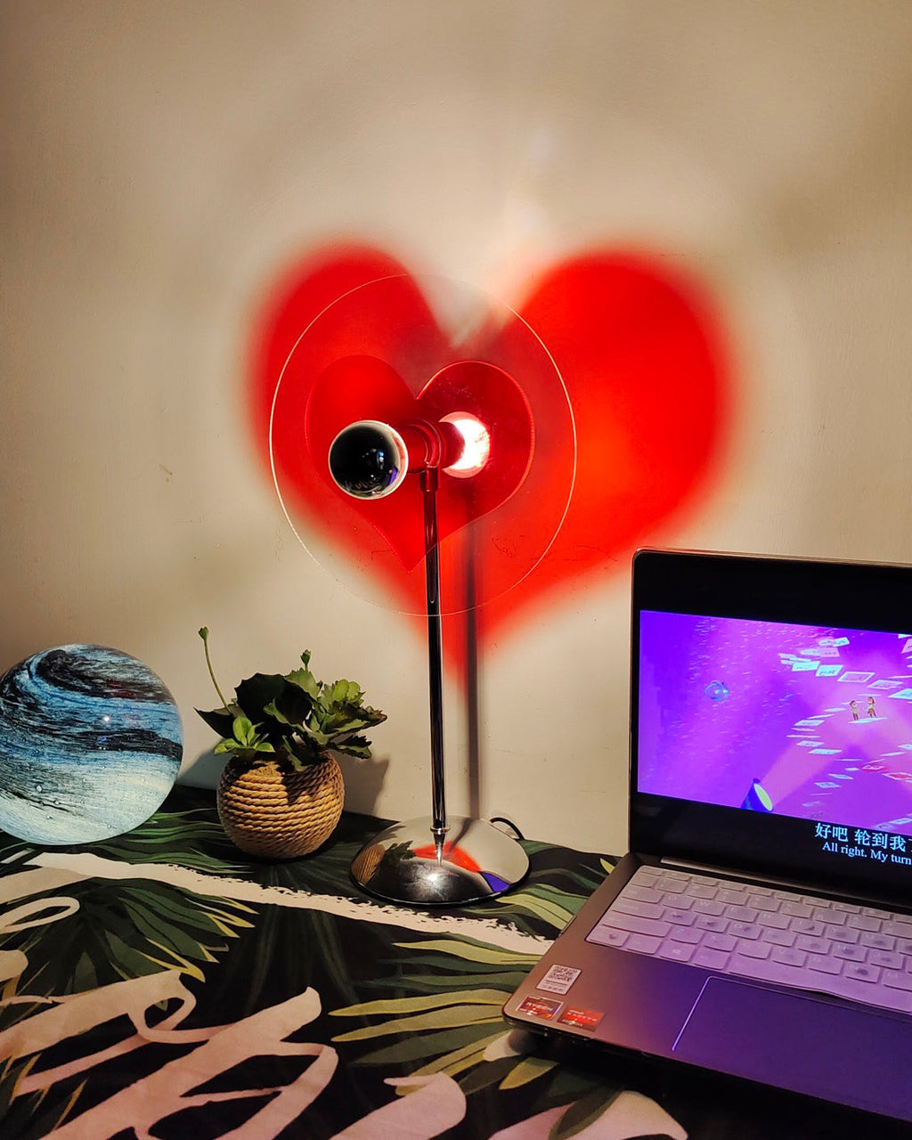 HEATHCLIFF HEARTFELT ILLUMINATION LAMP