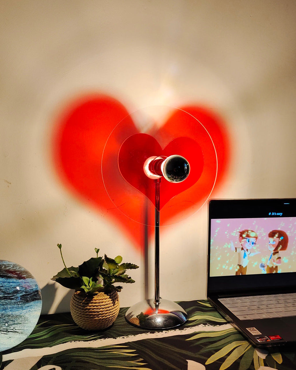 HEATHCLIFF HEARTFELT ILLUMINATION LAMP