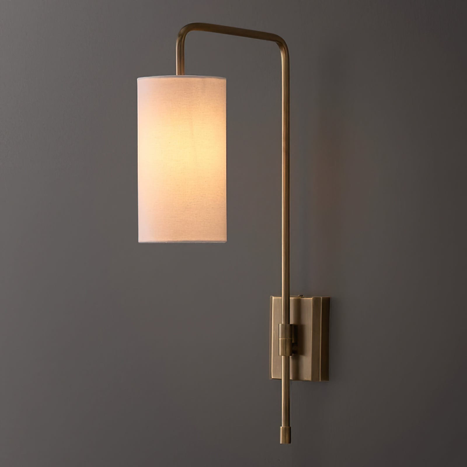 WINTHORPE RUSTIC IRON WALL SCONCE