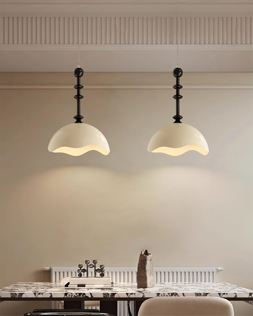 CHARLESTON AMBER GLASS HANGING LANTERN