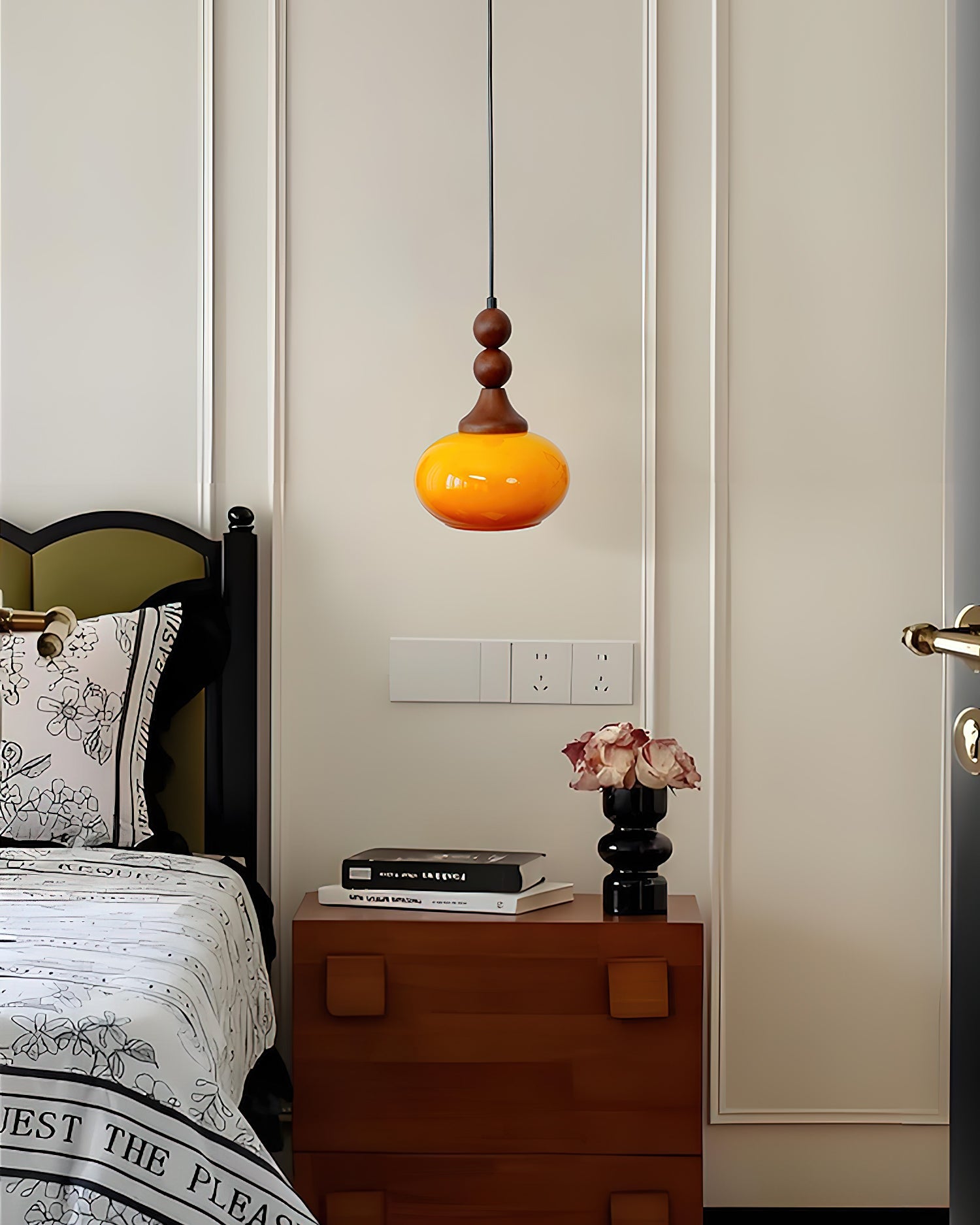 WINTERBOURNE SPHERE HANGING LANTERN