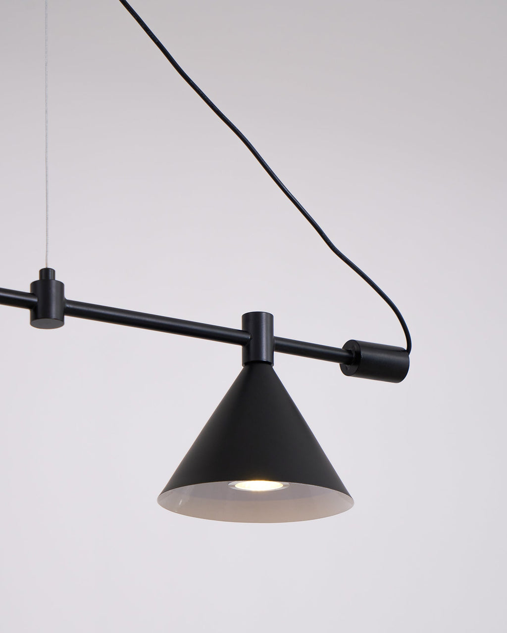 CHALFONT MODERN STRAIGHT LINE PENDANT LIGHT