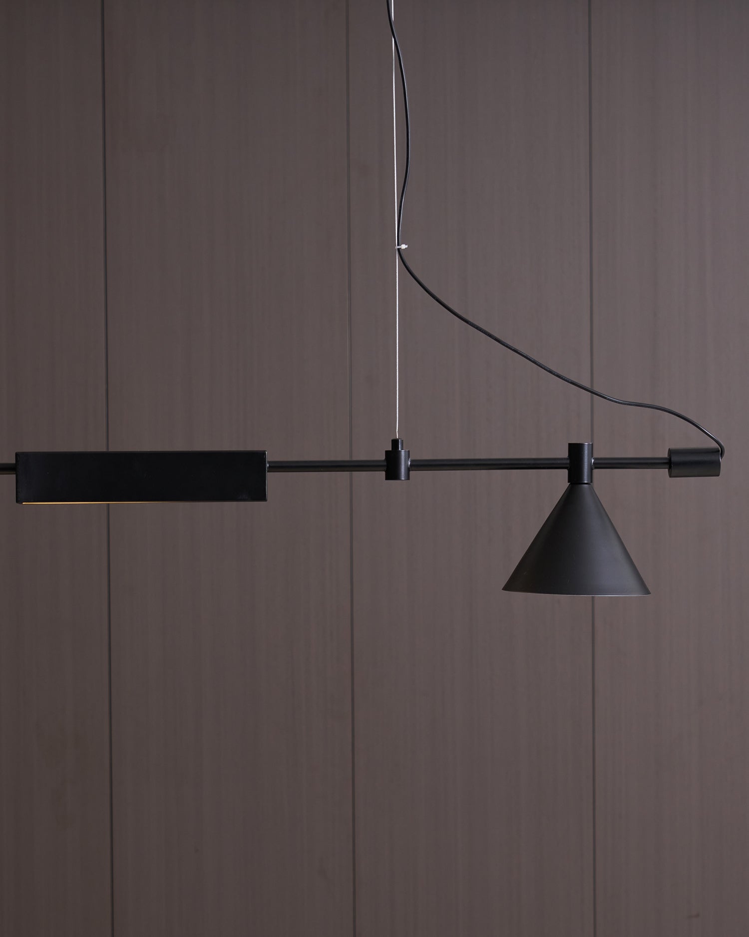 CHALFONT MODERN STRAIGHT LINE PENDANT LIGHT