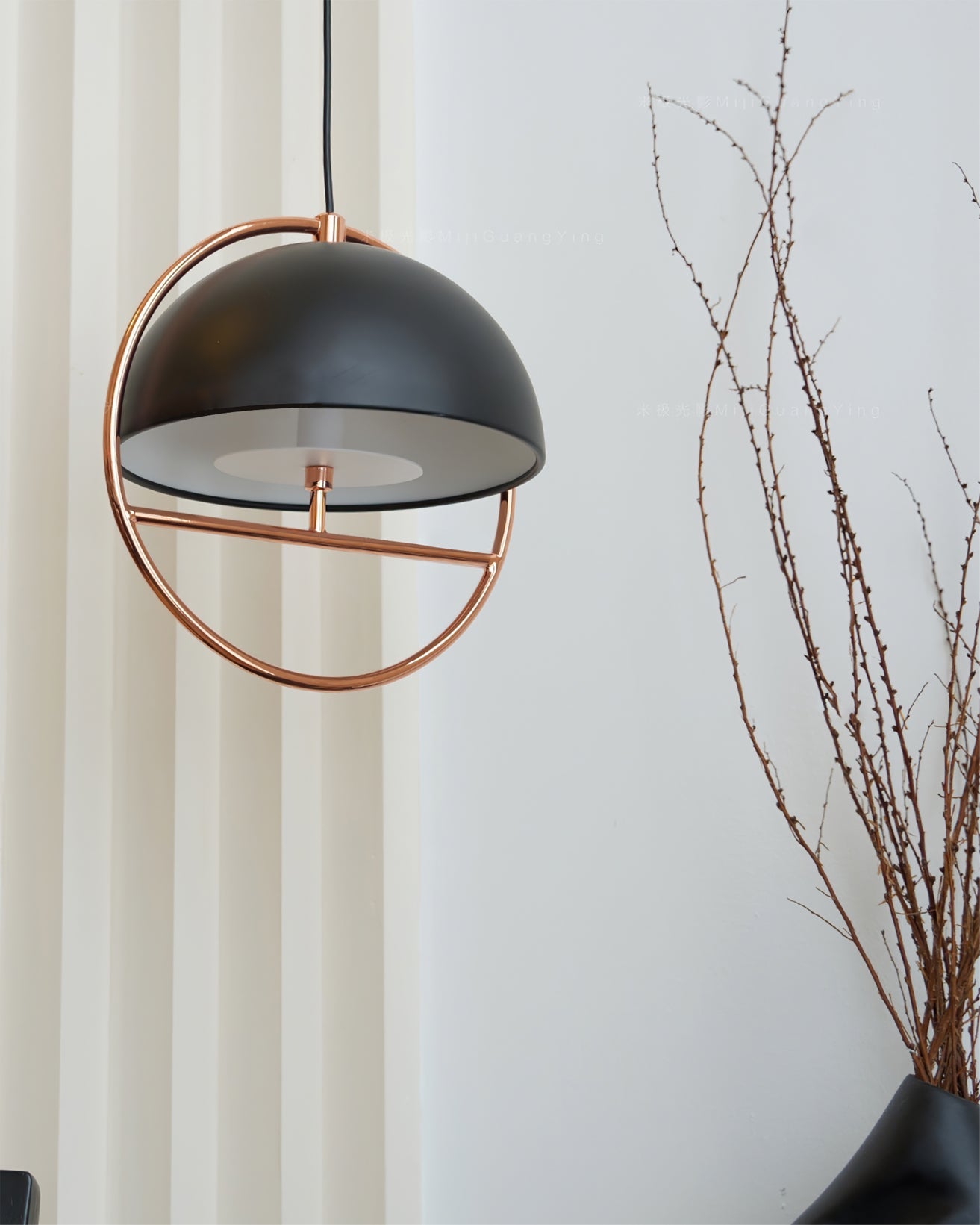 FENWICK CRYSTAL DROPLET PENDANT LIGHT