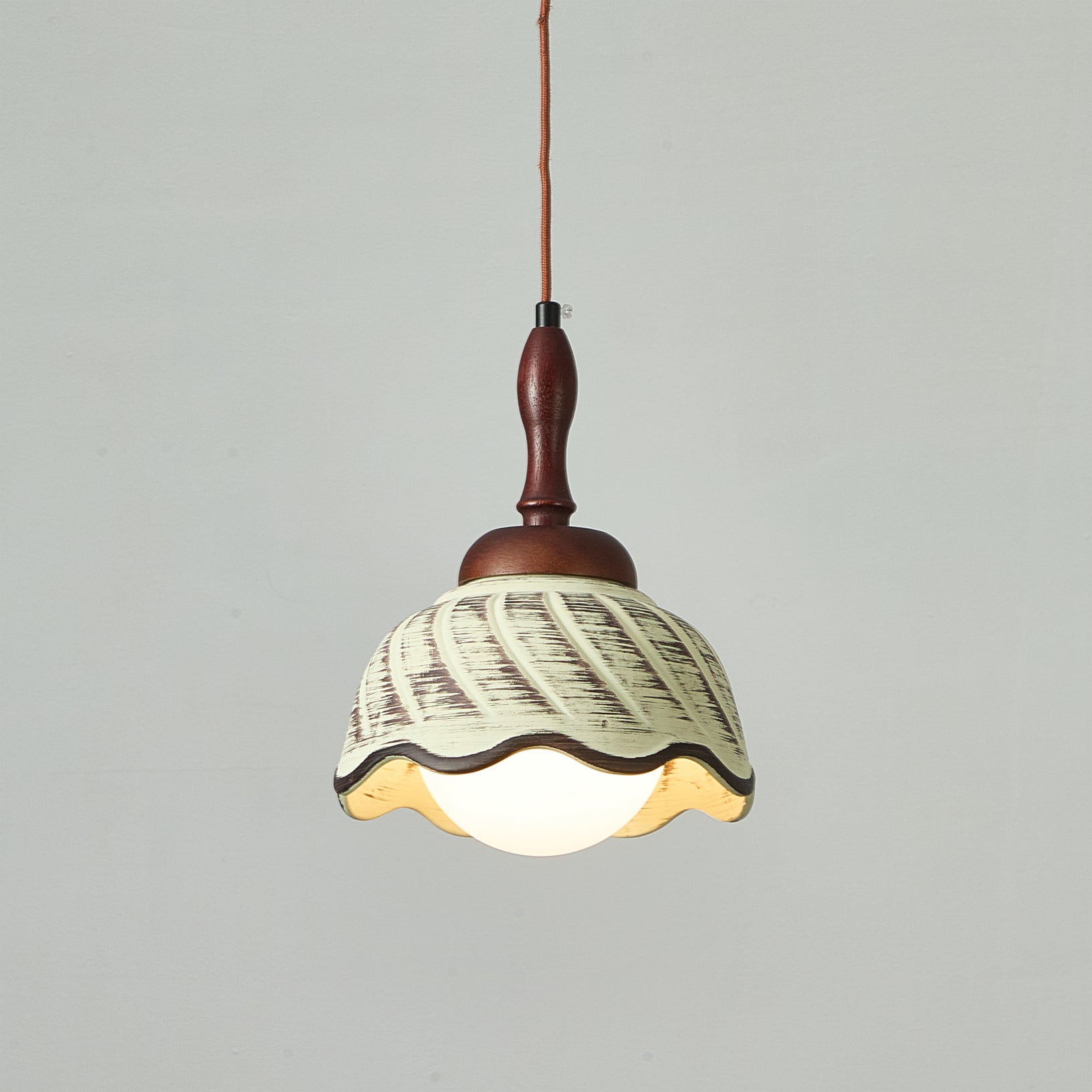WINTHROP ARTISAN GLASS HANGING LANTERN