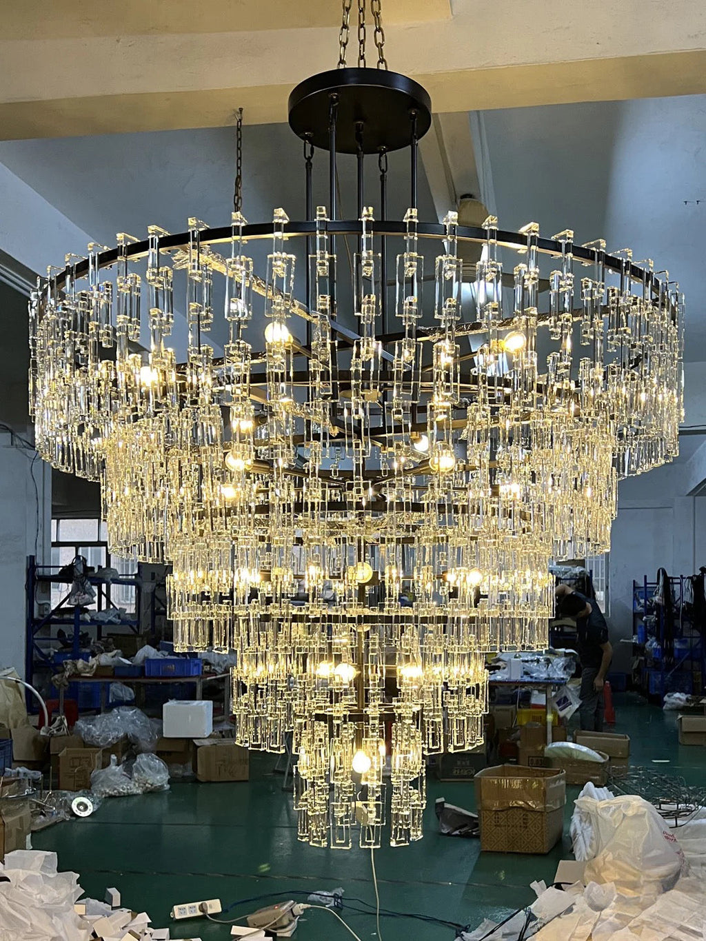 VERDANTIA MULTI-TIER CRYSTAL ILLUMINATOR - 37″, 49″, 61″