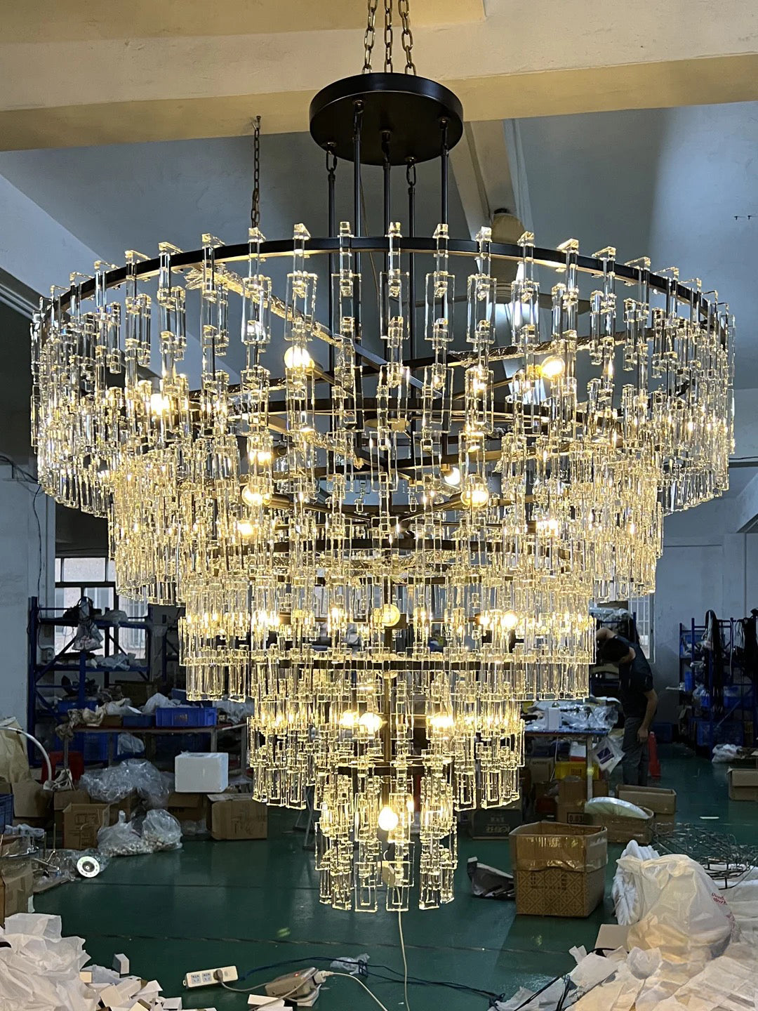 VERDANTIA MULTI-TIER CRYSTAL ILLUMINATOR - 37″, 49″, 61″