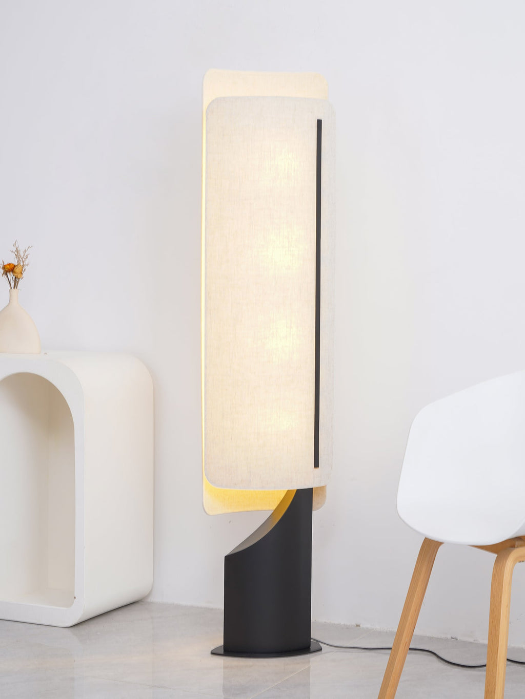 Chesterfield Linen Shade Pedestal Lamp