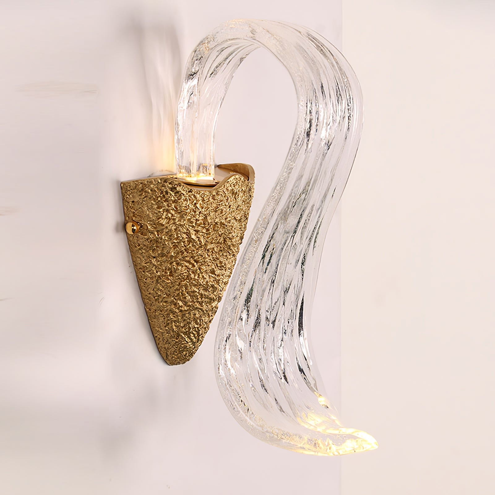 FENWICK AERIE WINGED WALL SCONCE