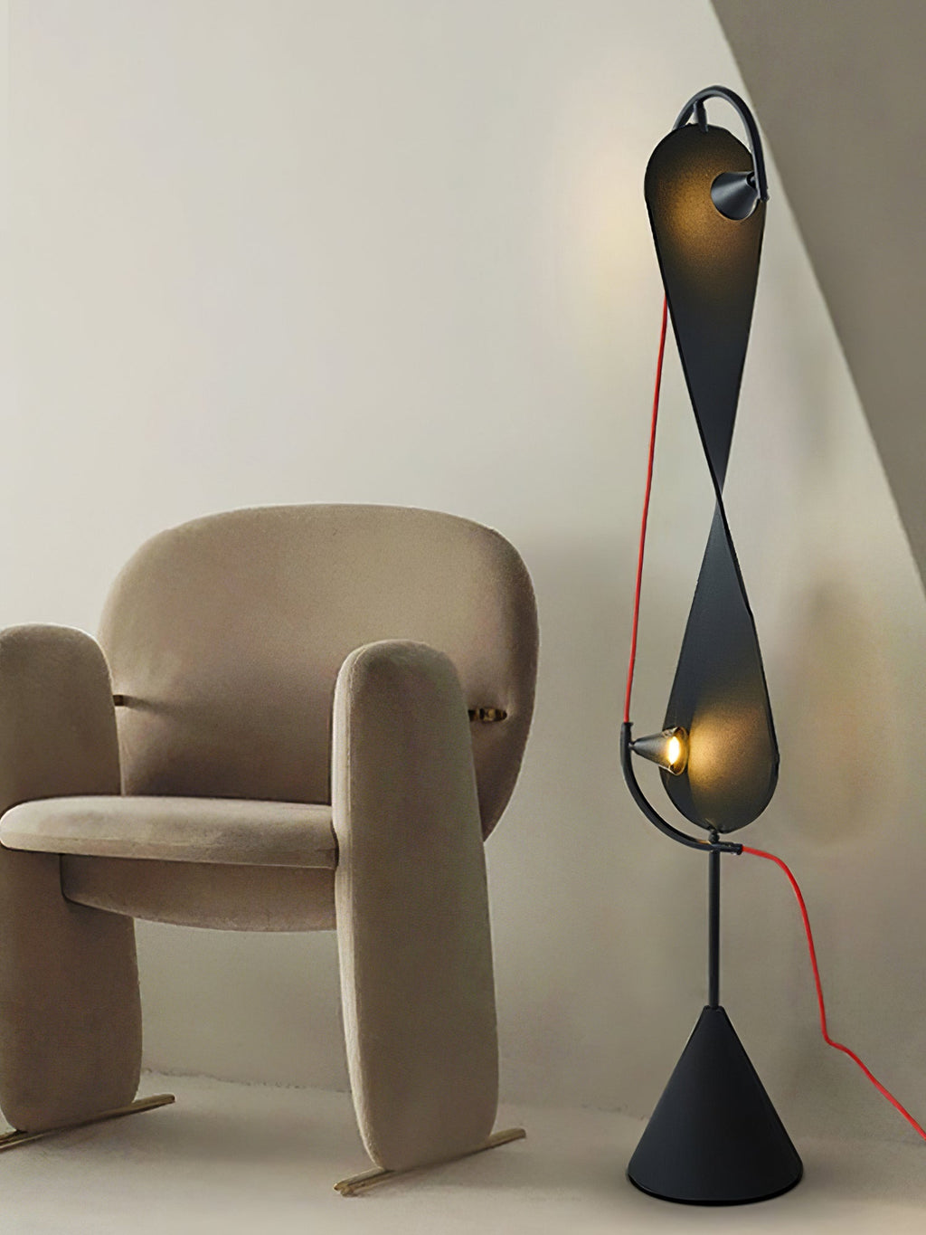 VERITY WHIRL FLOOR LANTERN
