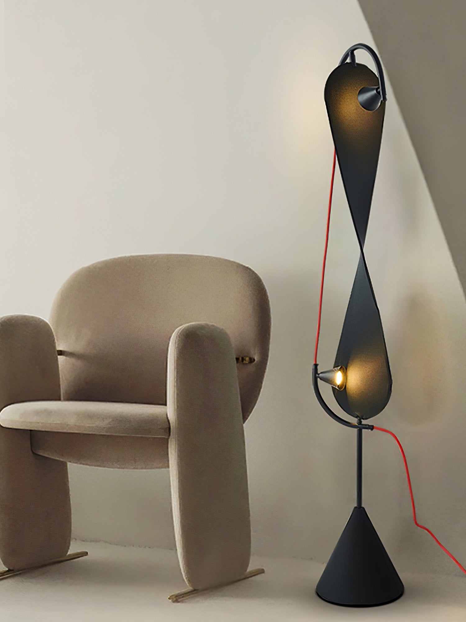 VERITY WHIRL FLOOR LANTERN