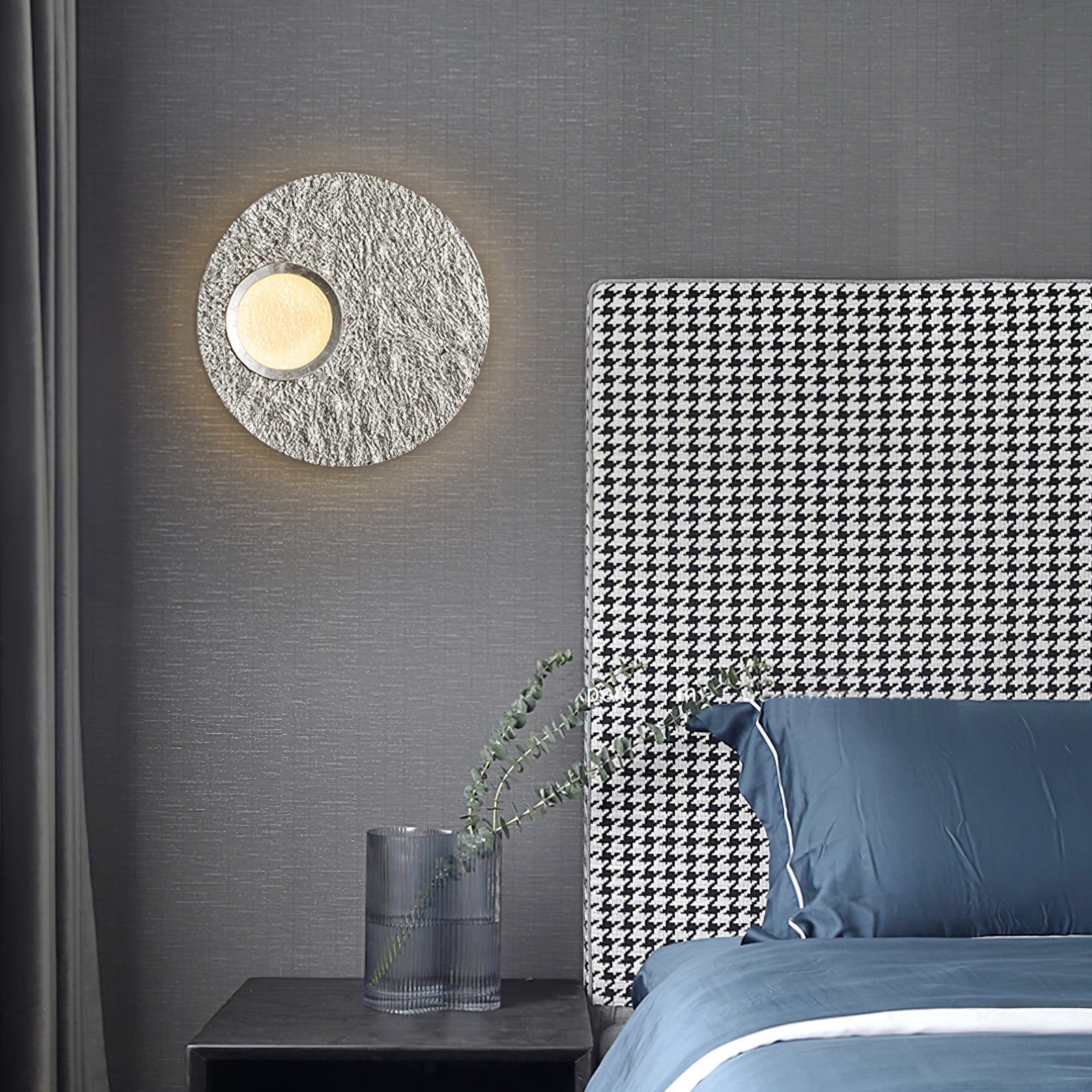 WINTERBOURNE CRESCENT LED WALL SCONCE