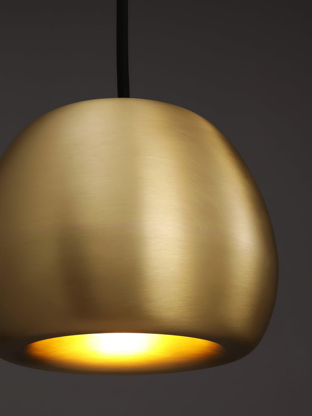 WINTHROP HANGING GLASS ILLUMINATOR