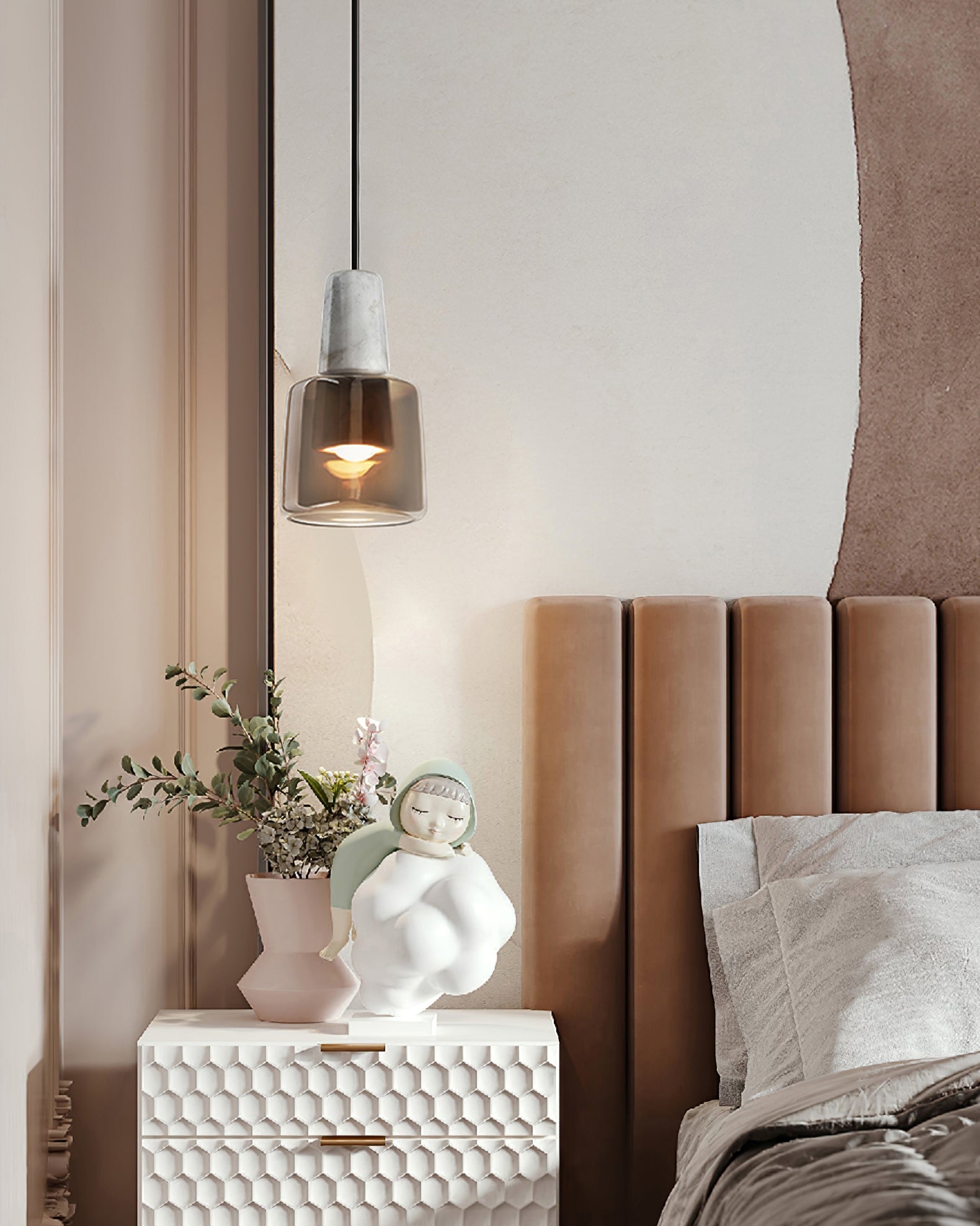 RAVENWOOD HAND-BLOWN GLASS PENDANT LIGHT