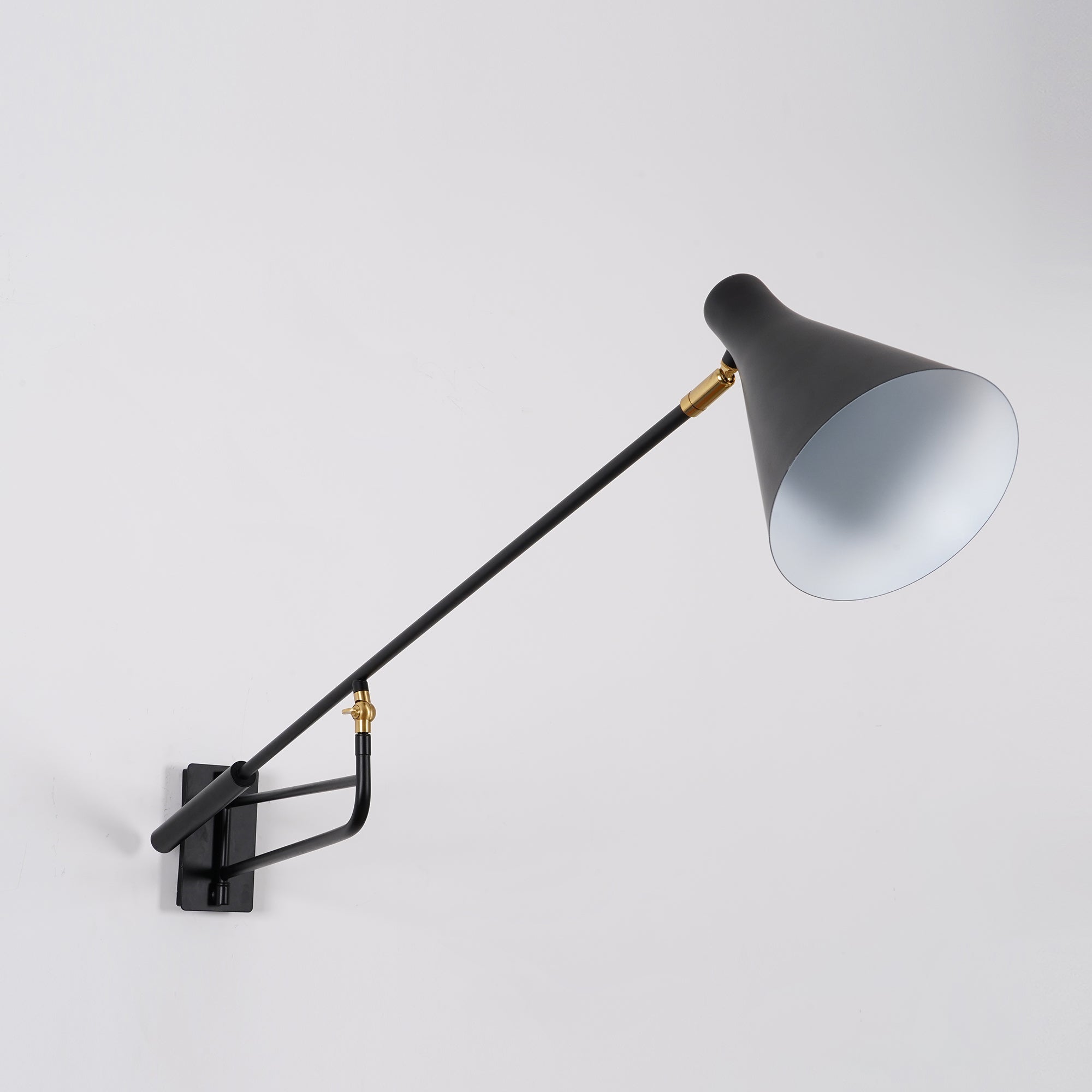 WINDSOR HINGED ARM WALL ILLUMINATOR