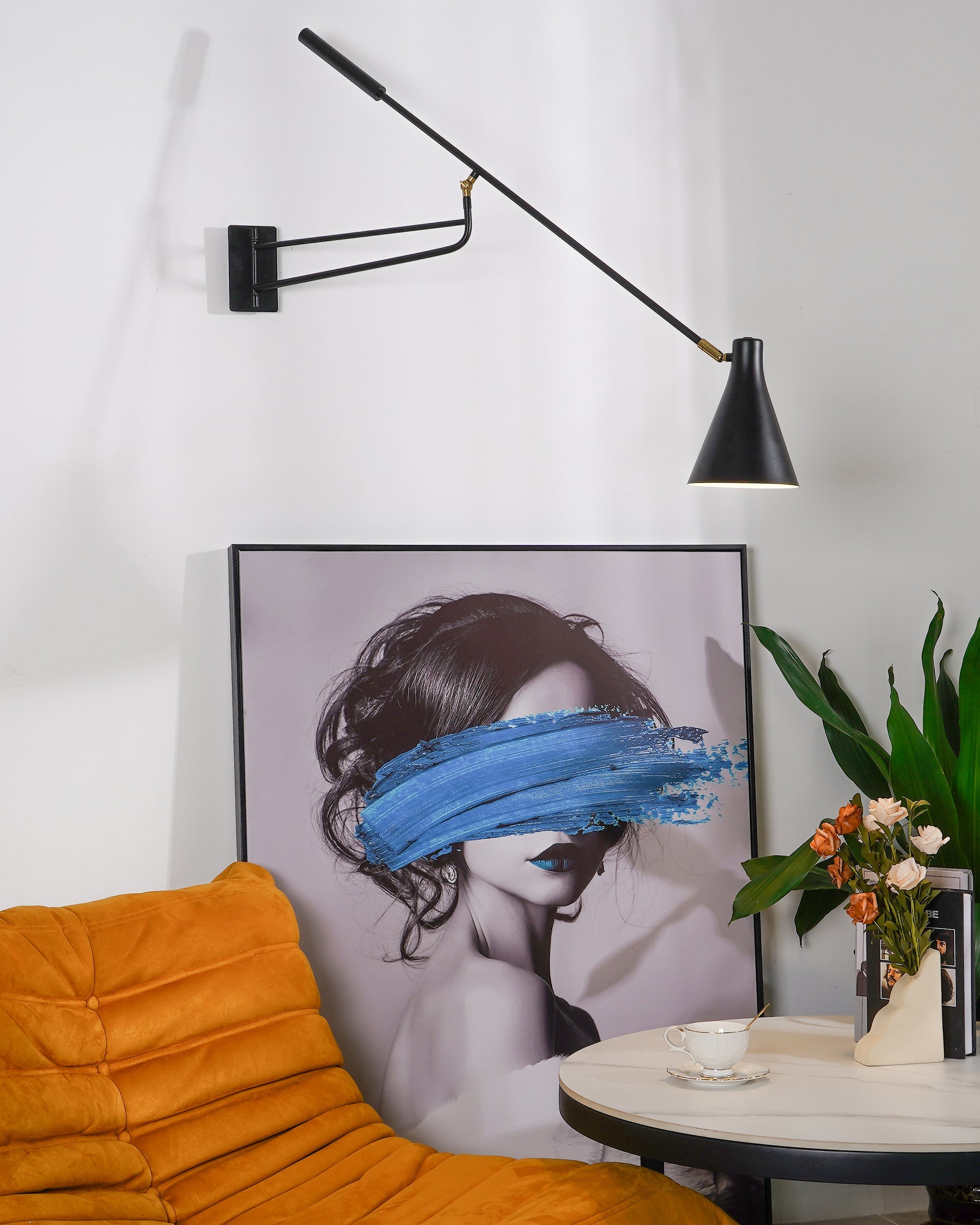 WINDSOR HINGED ARM WALL ILLUMINATOR