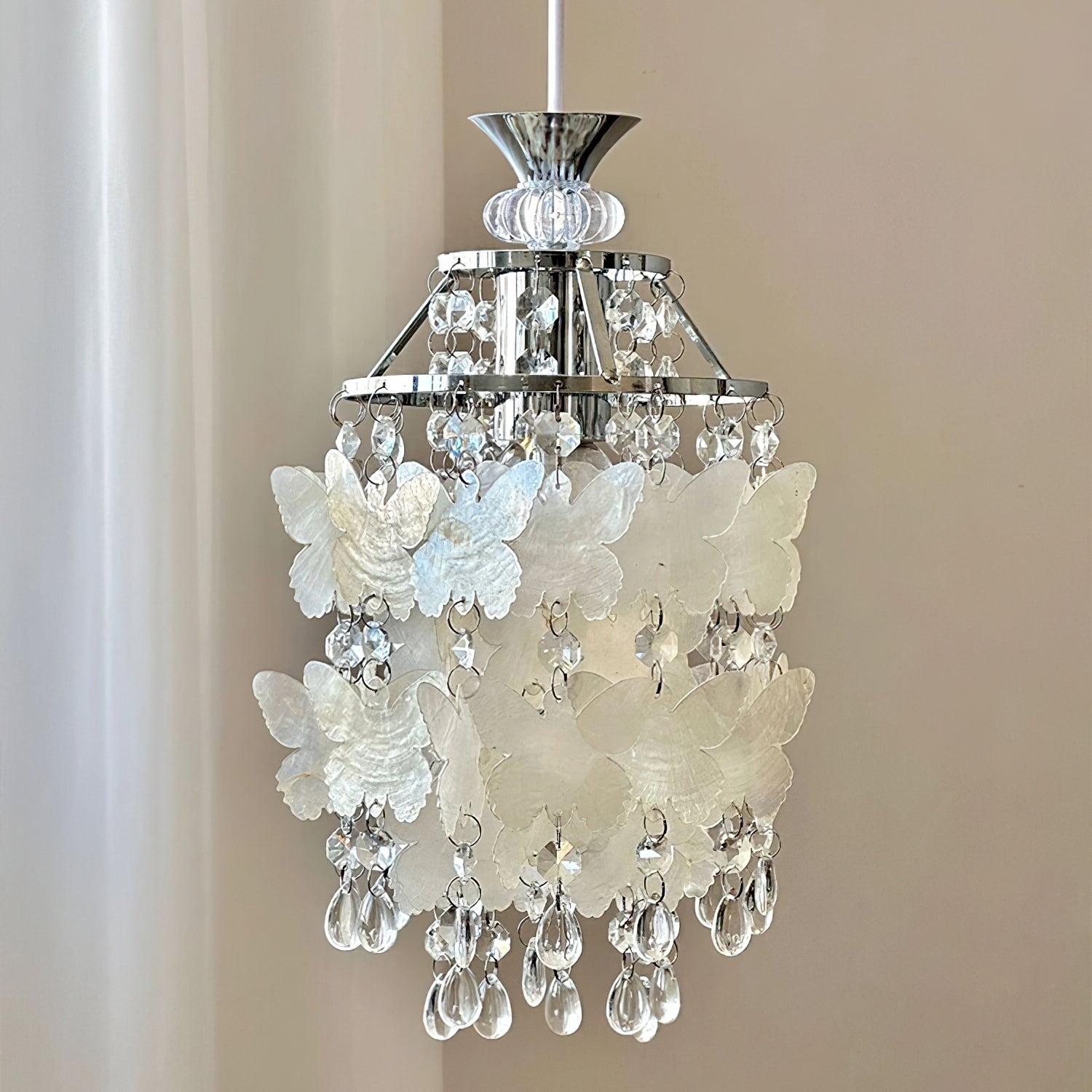 Ravenscroft Crystal Droplet Pendant