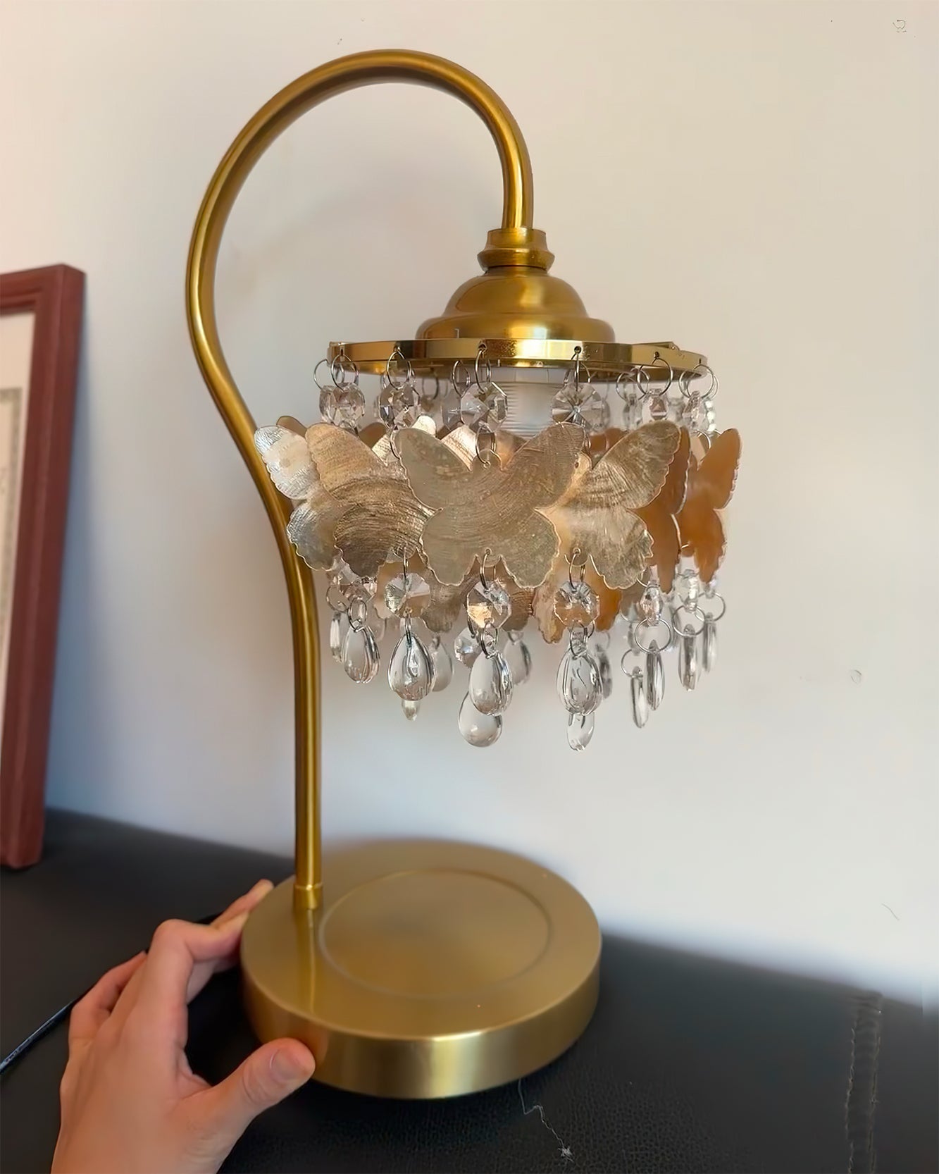 RAVENHALL VINTAGE BRASS TABLE LAMP