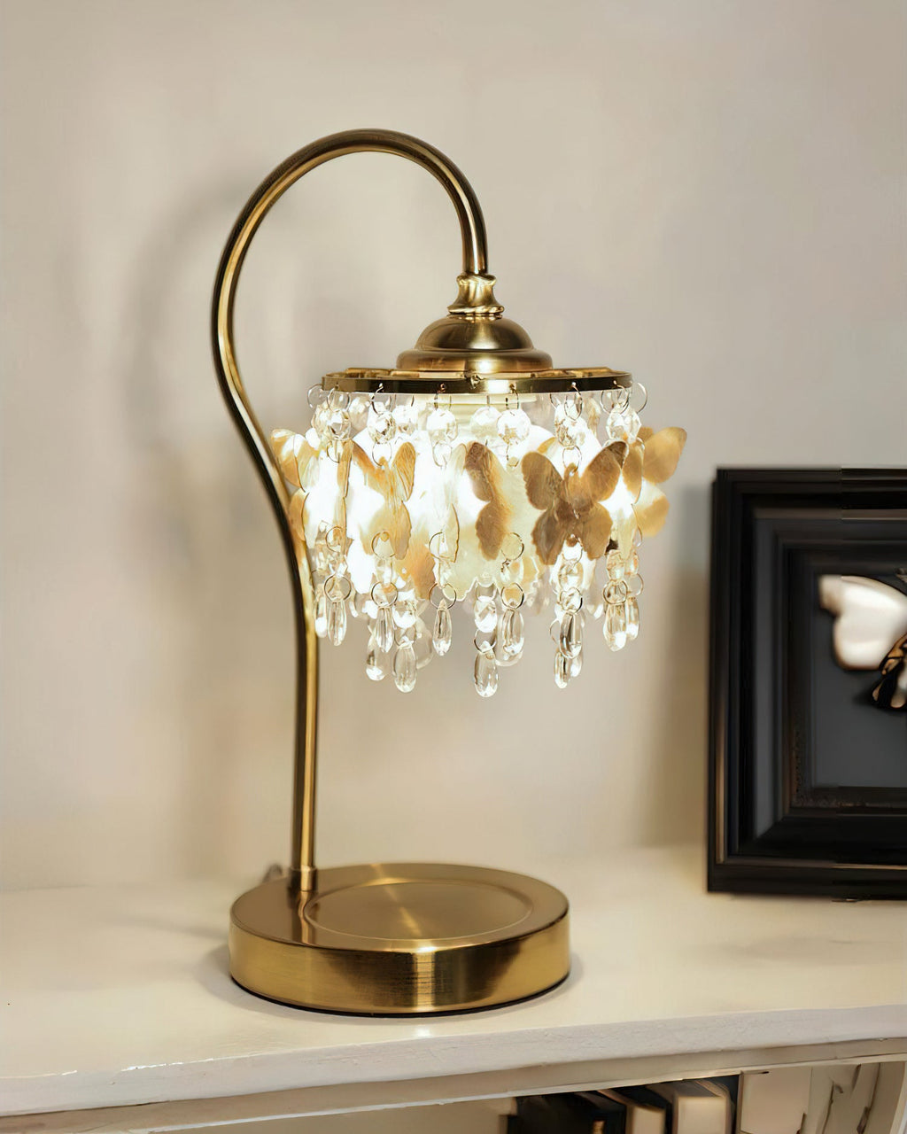 RAVENHALL VINTAGE BRASS TABLE LAMP
