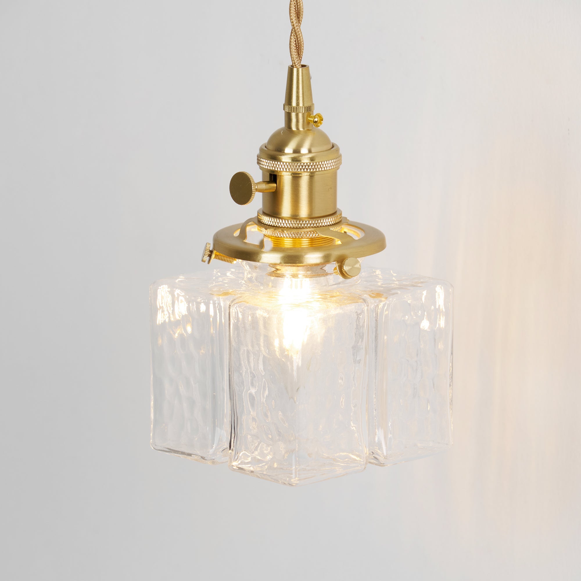 WINCHESTER GEMSTONE BRASS WALL SCONCE