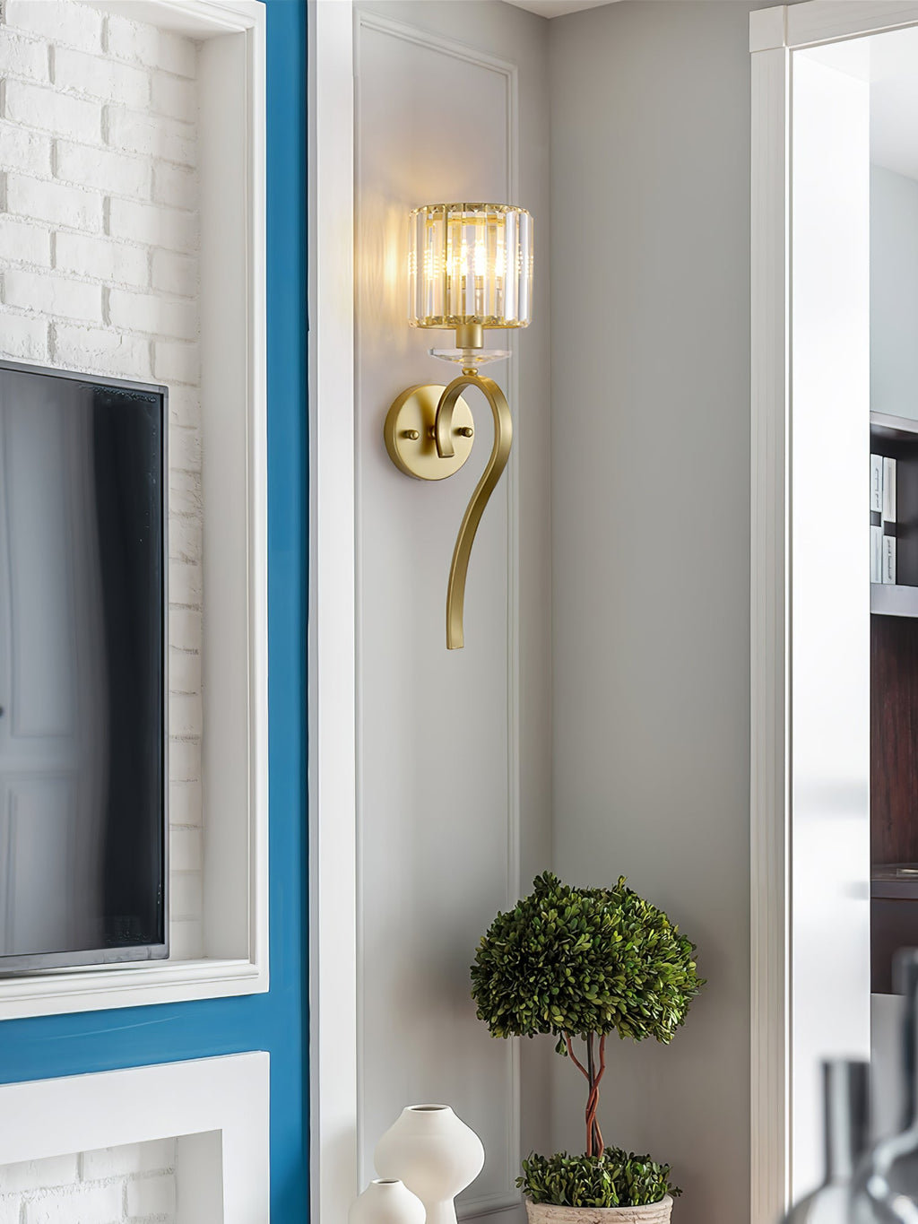 WINDSOR CRYSTAL FROSTED WALL SCONCE
