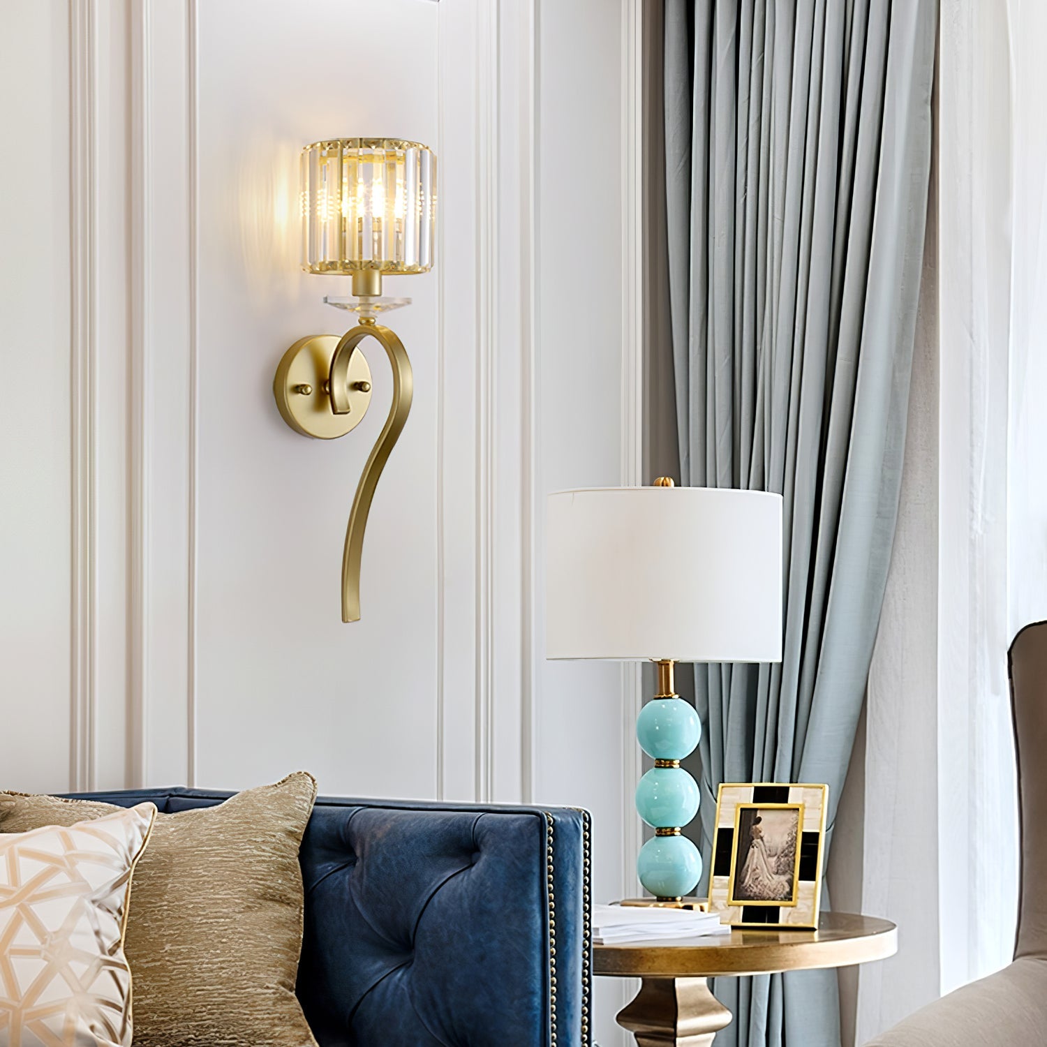 WINDSOR CRYSTAL FROSTED WALL SCONCE