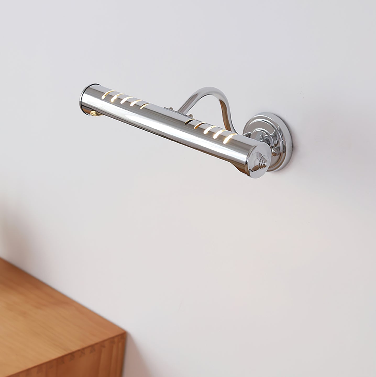WINTHORPE BRASS AND GLASS WALL SCONCE