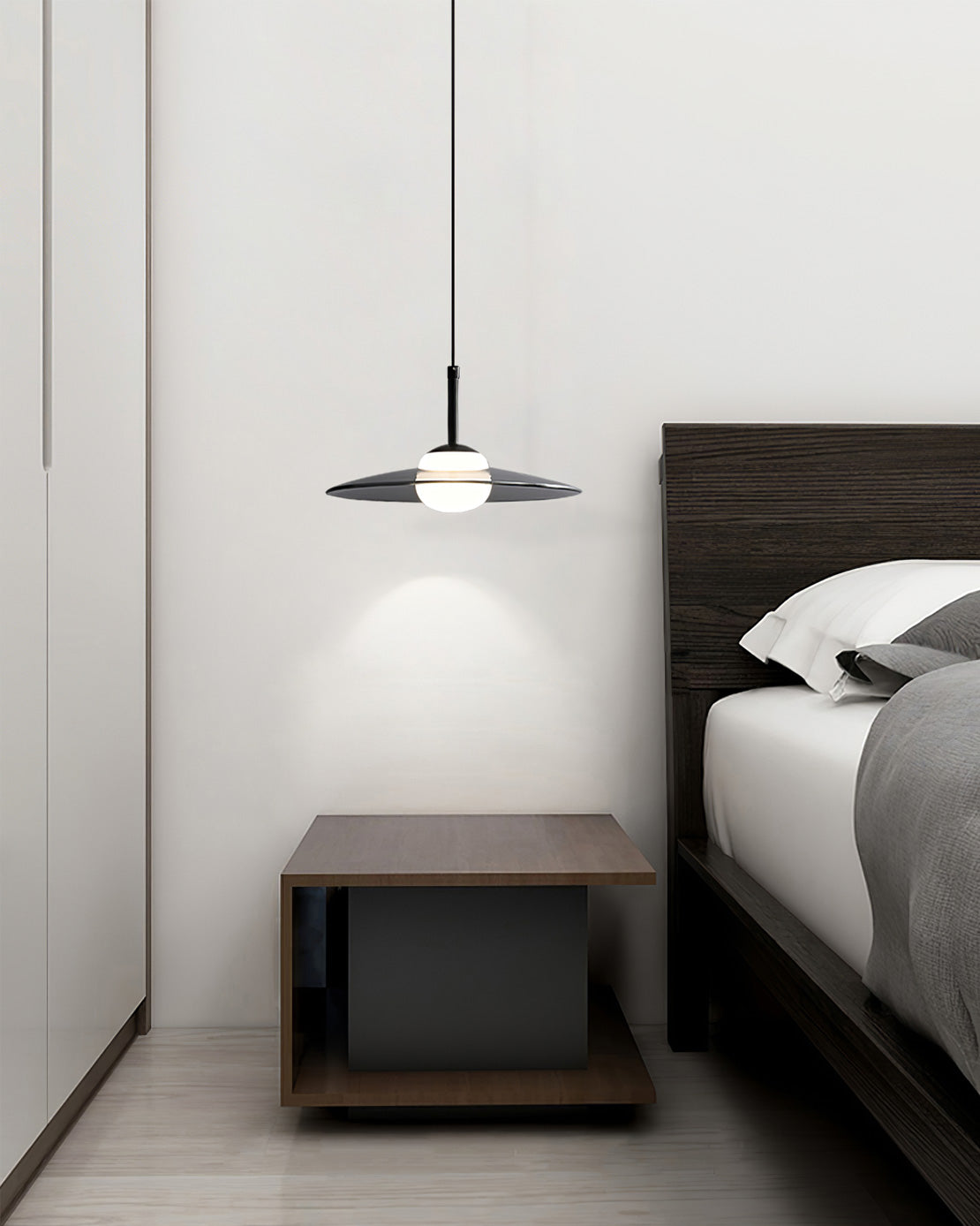 Winthrop Luminary Pendant