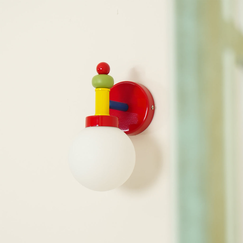 FENWICK GLOWING HORIZON WALL SCONCE