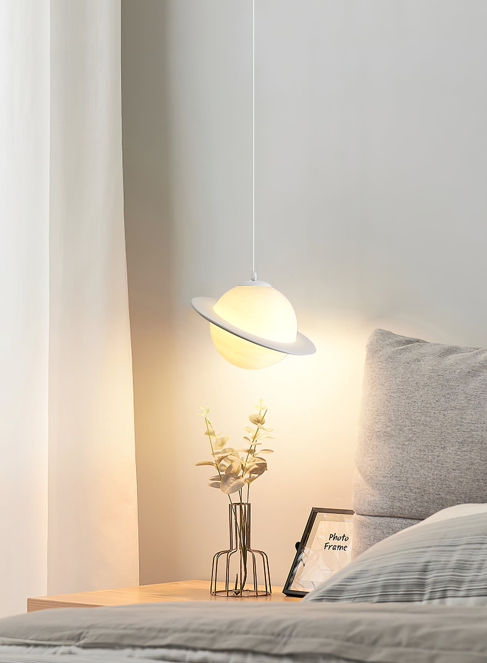 ASTRID AURORA HANGING LIGHT