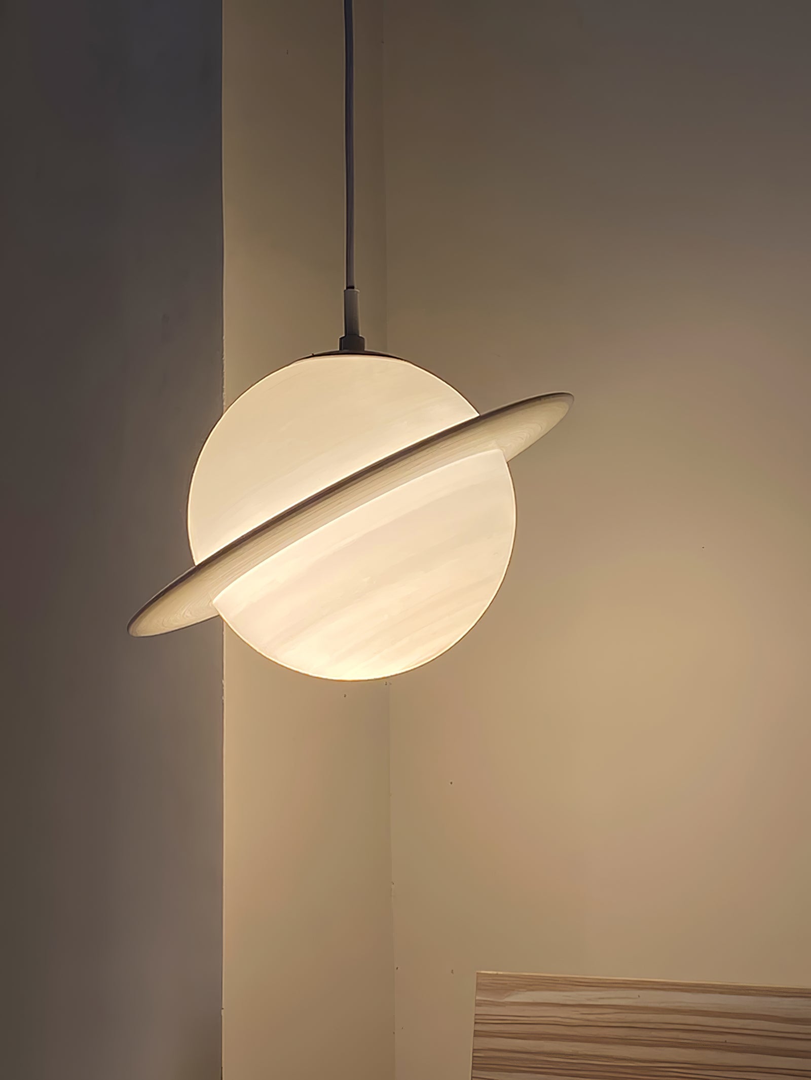 ASTRID AURORA HANGING LIGHT