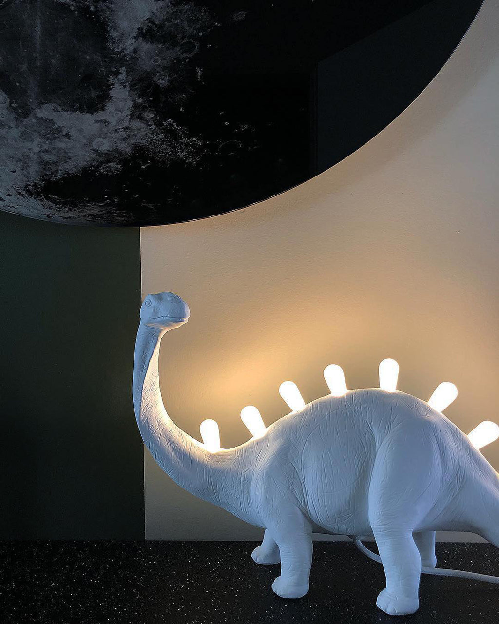 THORNBURY DINOSAURINE ILLUMINATOR