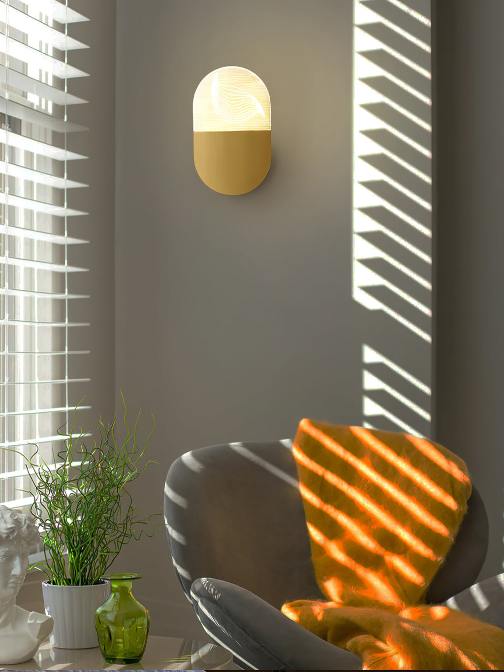 RAVENSDALE IVORY SCULPTED WALL SCONCE