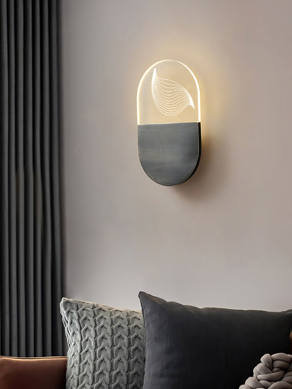 RAVENSDALE IVORY SCULPTED WALL SCONCE