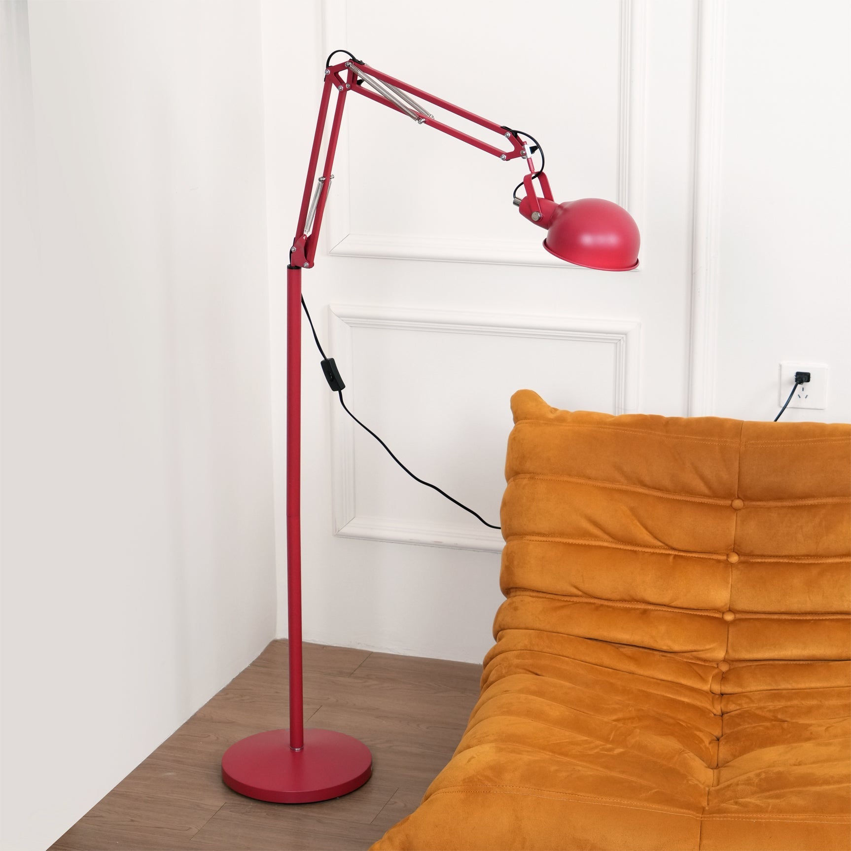 RAVENSDALE SCARLET ARCHING LAMP