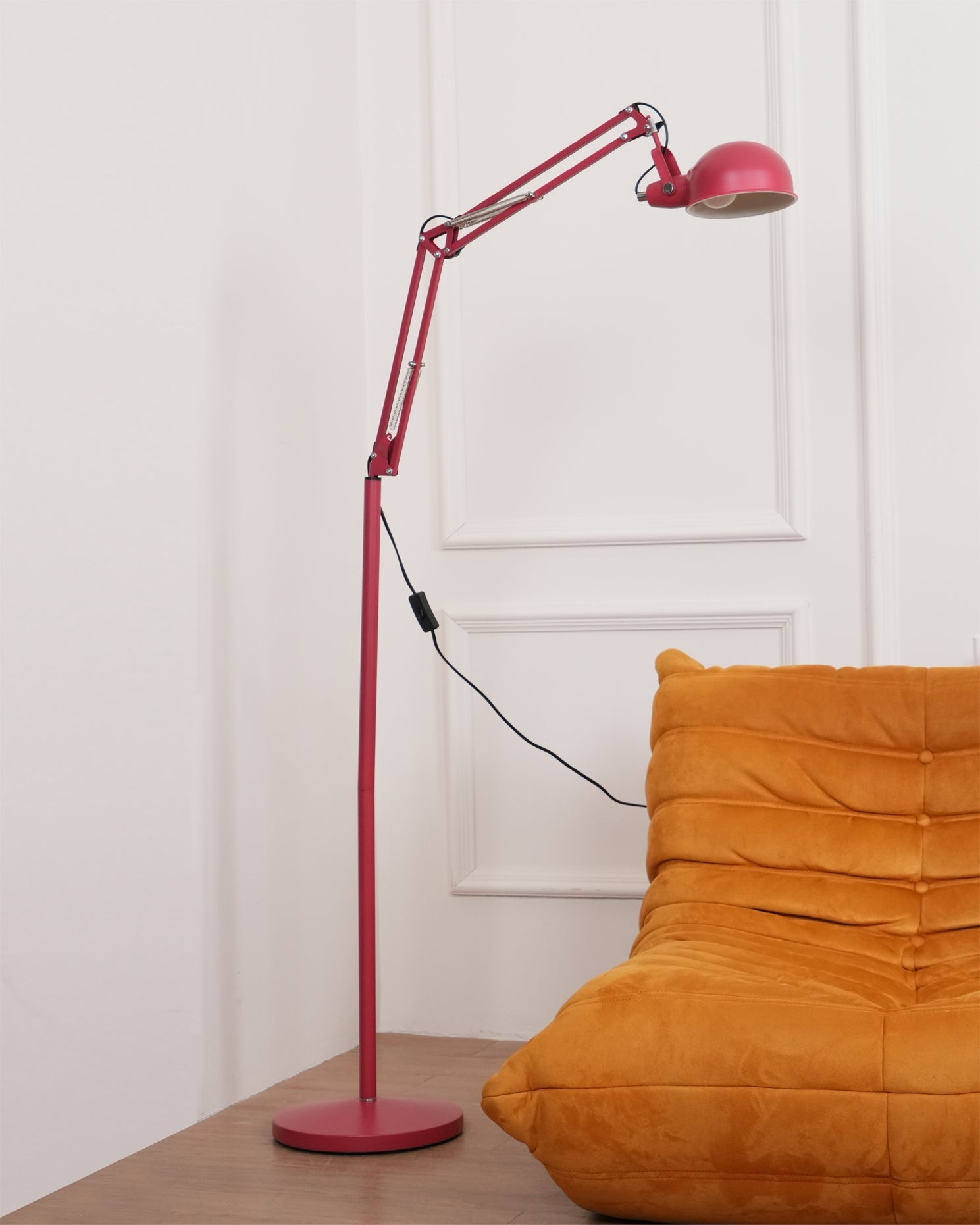 RAVENSDALE SCARLET ARCHING LAMP