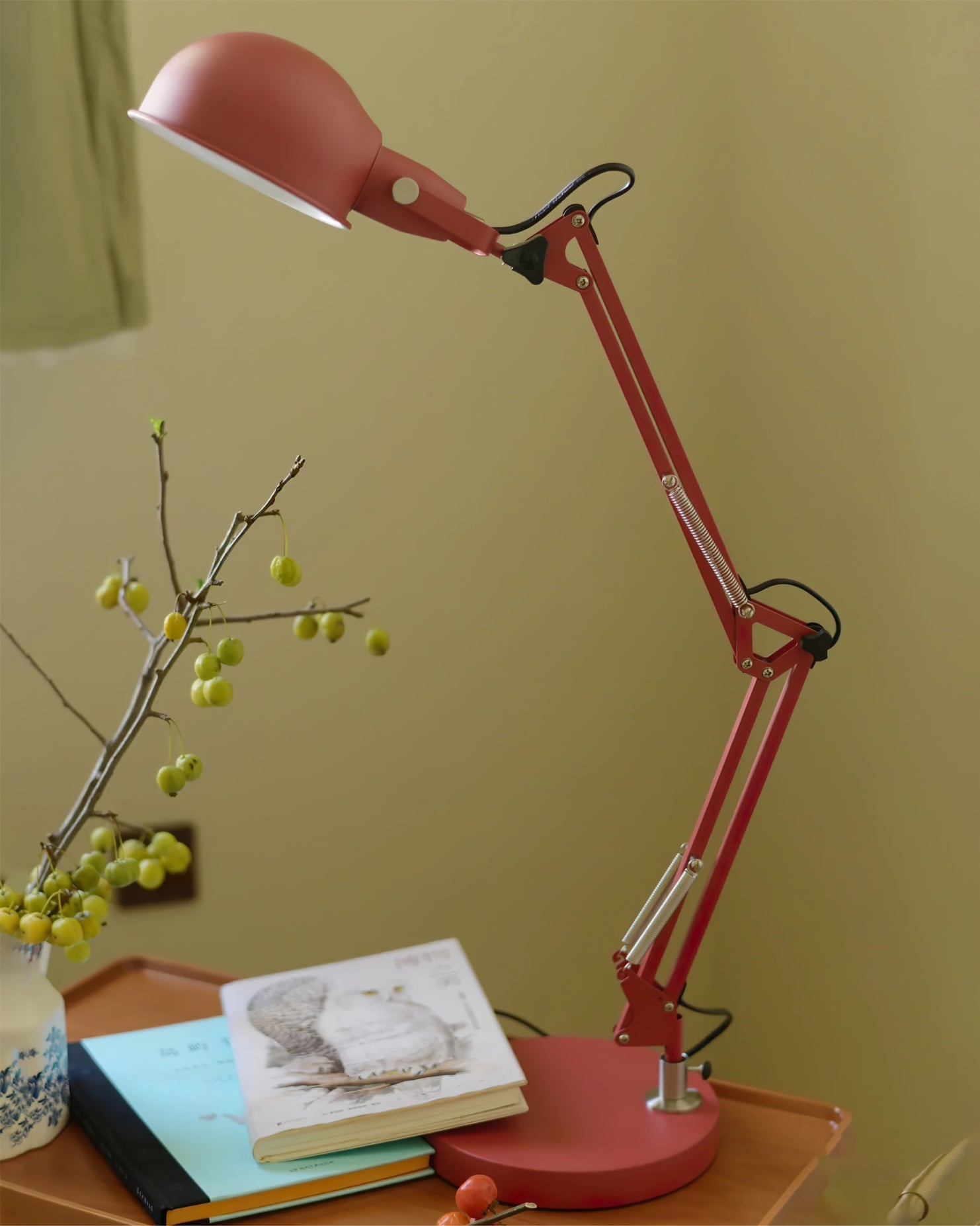 RAVENWOOD CRIMSON ILLUMINATION LAMP