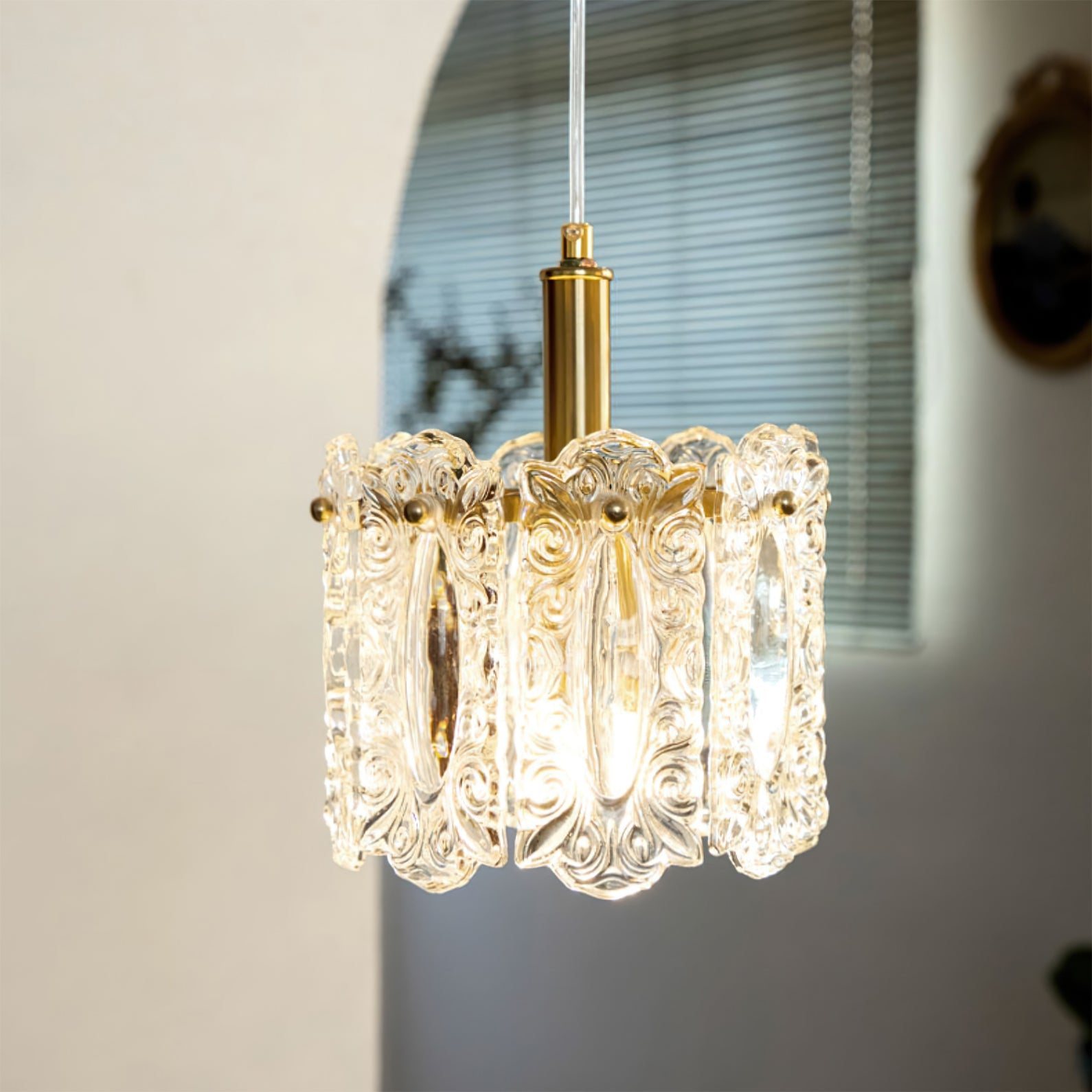 RAVENSHOE ARTISANAL GLASS HANGING LANTERN