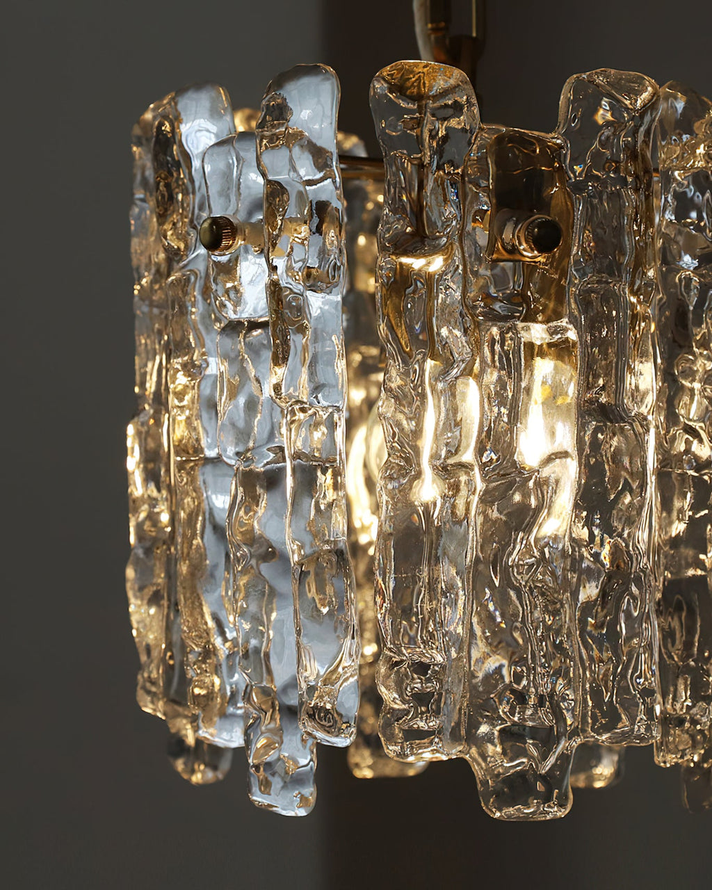 Chesterfield Luminary Pendant