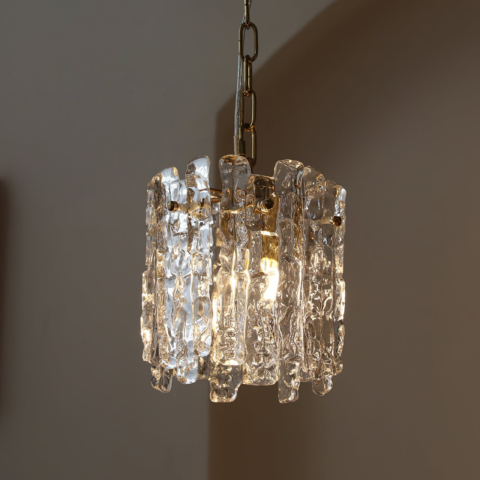 Chesterfield Luminary Pendant